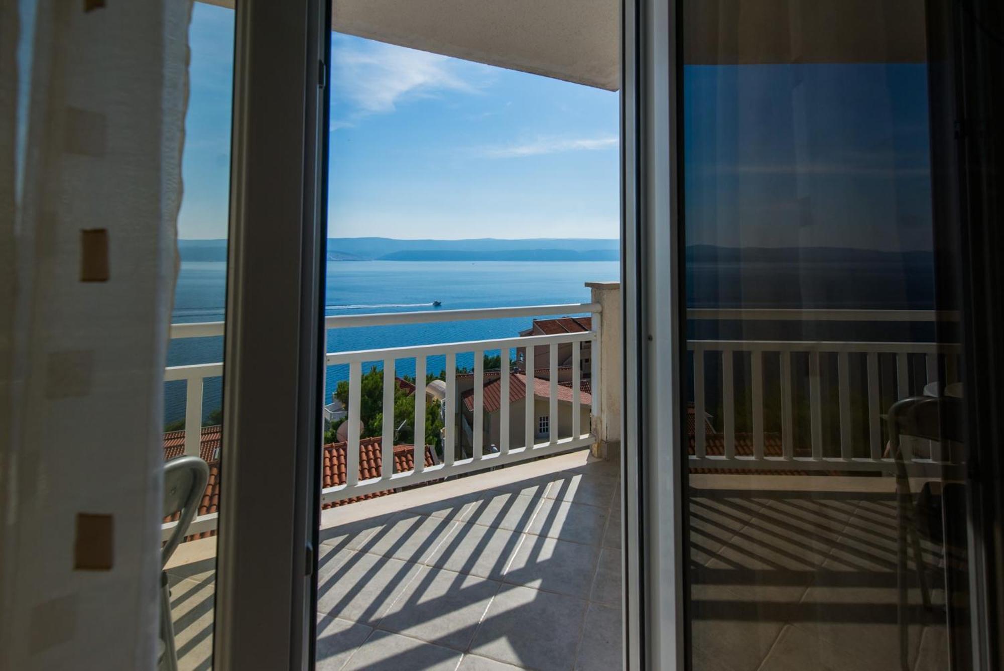 Bed And Breakfast Pero 3 Min Walk To The Beach Lokva Rogoznica Luaran gambar