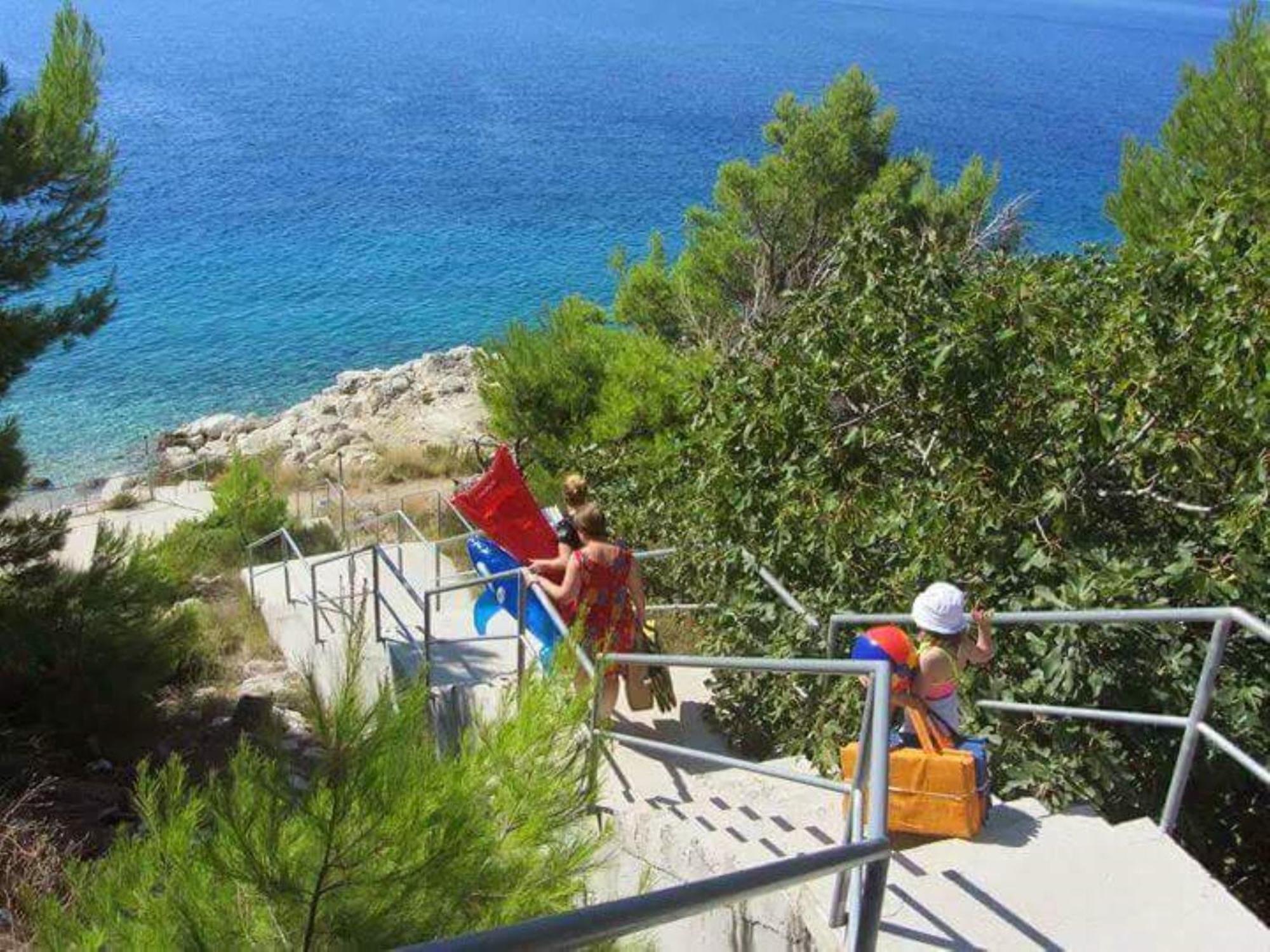 Bed And Breakfast Pero 3 Min Walk To The Beach Lokva Rogoznica Luaran gambar